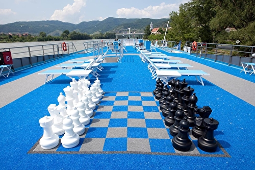 Sun Deck Chess